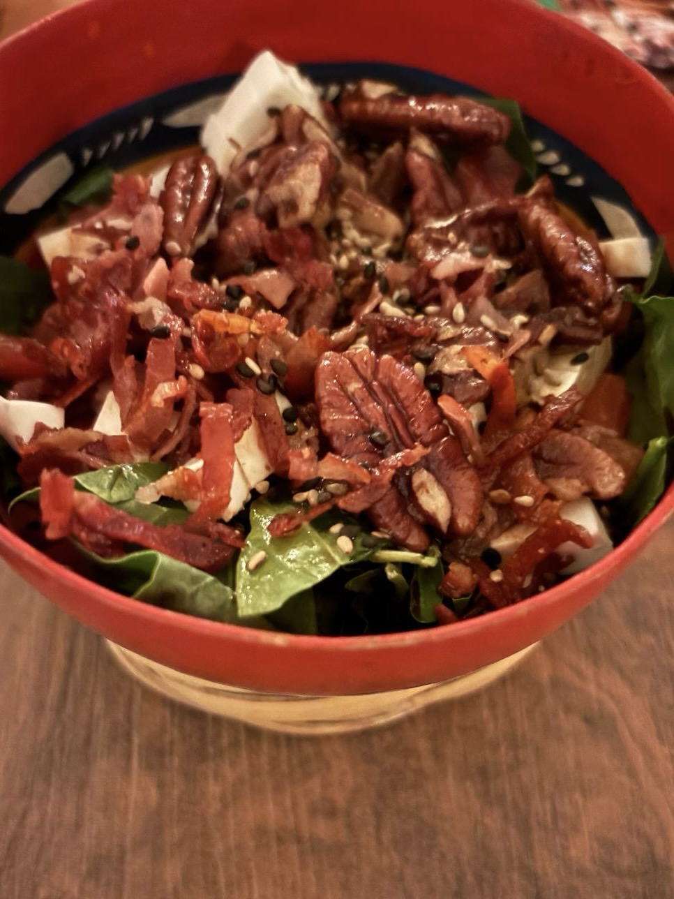 Salad bowl with pecans, bacon, spinach and cheese at Cetli