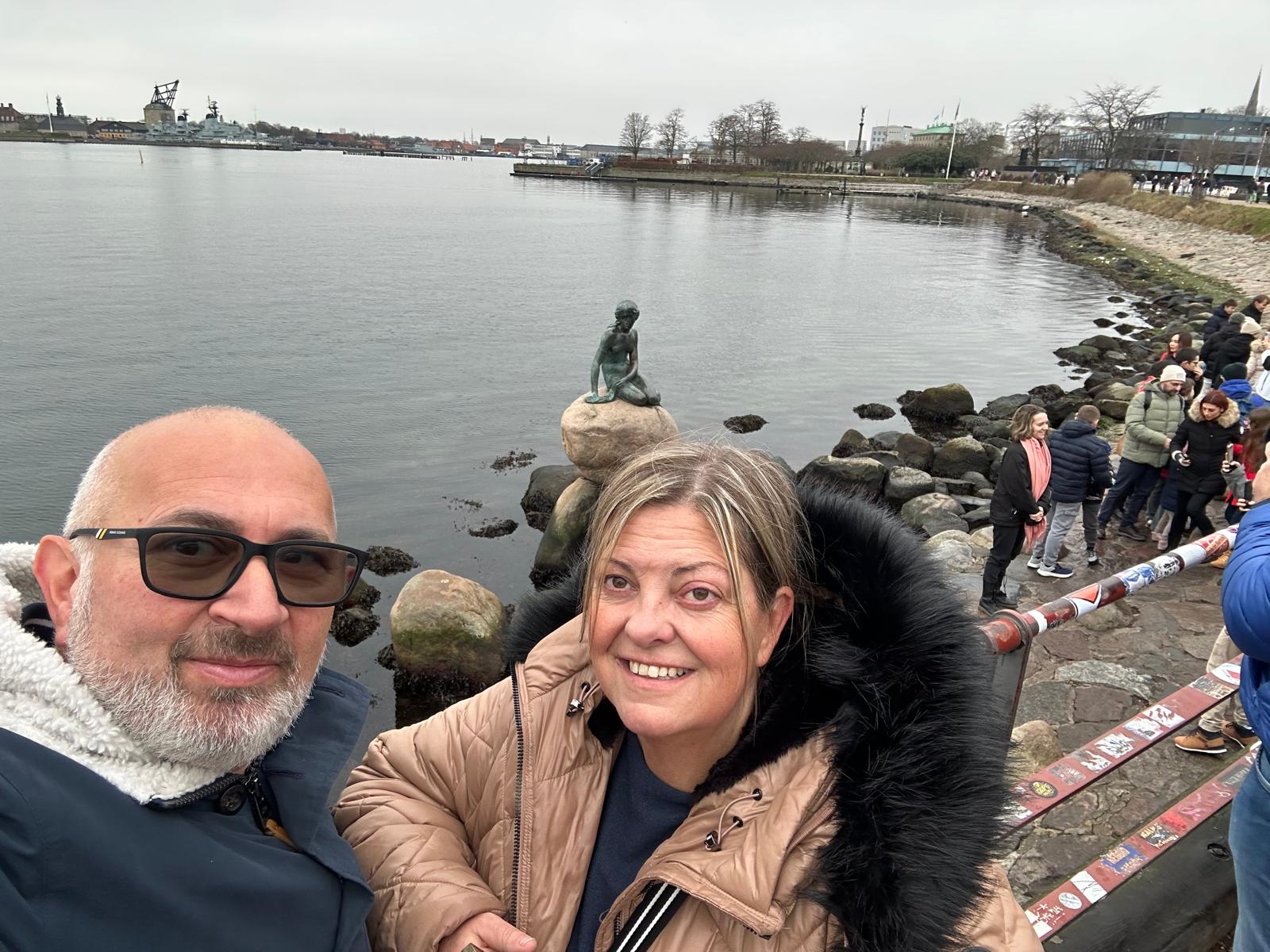Selfie in front of the Little Mermaid statue in Copenhagen